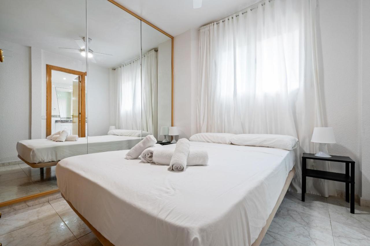 Hauzify I Apartament Estrella プラヤ・デアロ エクステリア 写真
