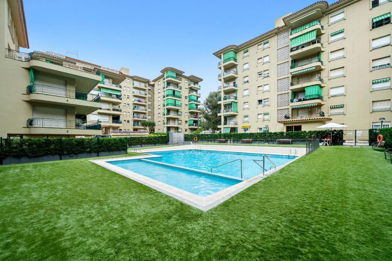 Hauzify I Apartament Estrella プラヤ・デアロ エクステリア 写真